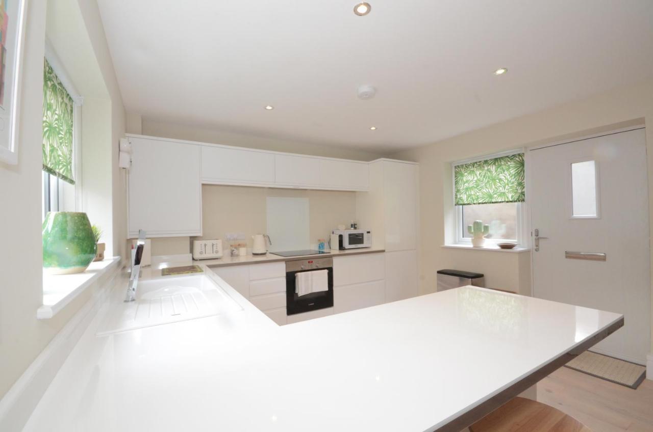 The Mews - 2 Bedroom Luxury, Spacious House With Free Parking York Exterior photo