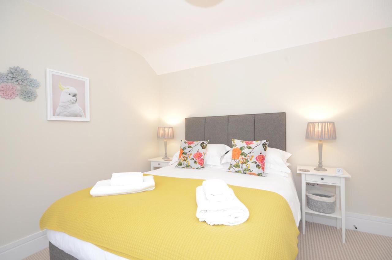 The Mews - 2 Bedroom Luxury, Spacious House With Free Parking York Exterior photo