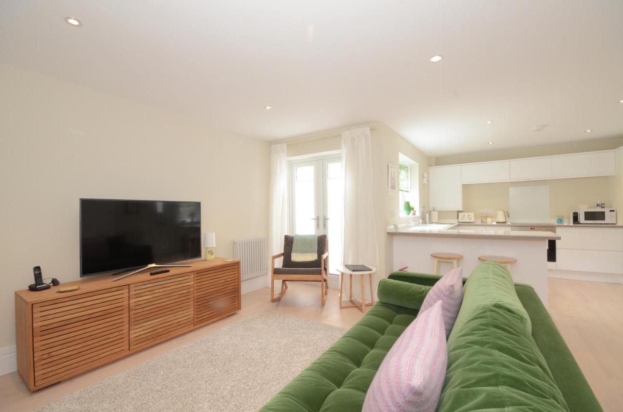 The Mews - 2 Bedroom Luxury, Spacious House With Free Parking York Exterior photo