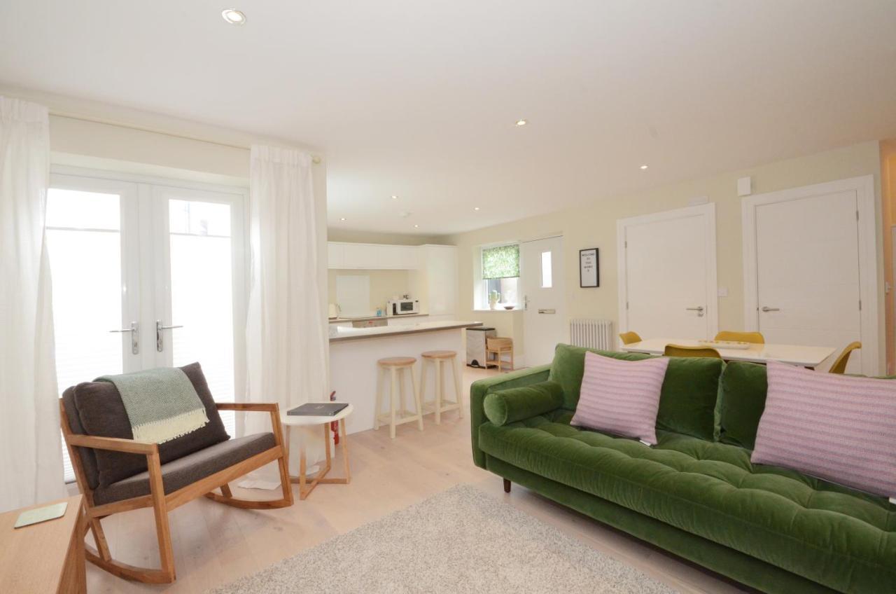 The Mews - 2 Bedroom Luxury, Spacious House With Free Parking York Exterior photo
